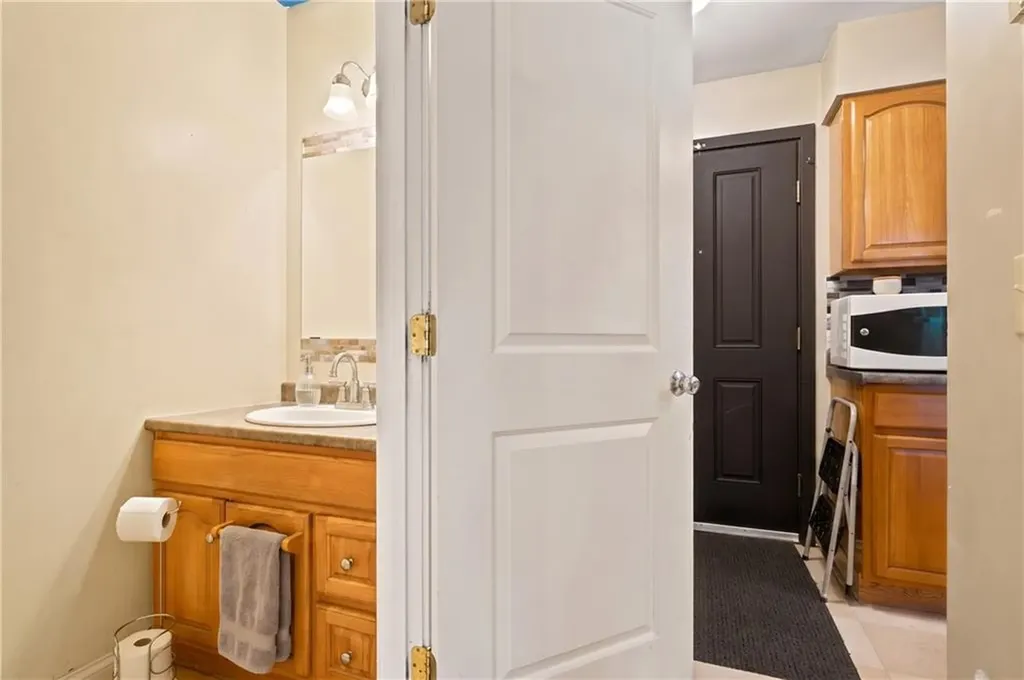 221 Early Street Providence RI 02907