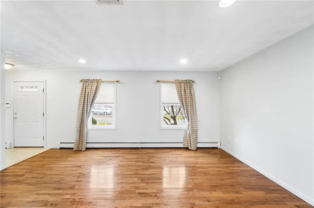 25 Plaza Street Cranston RI 02920