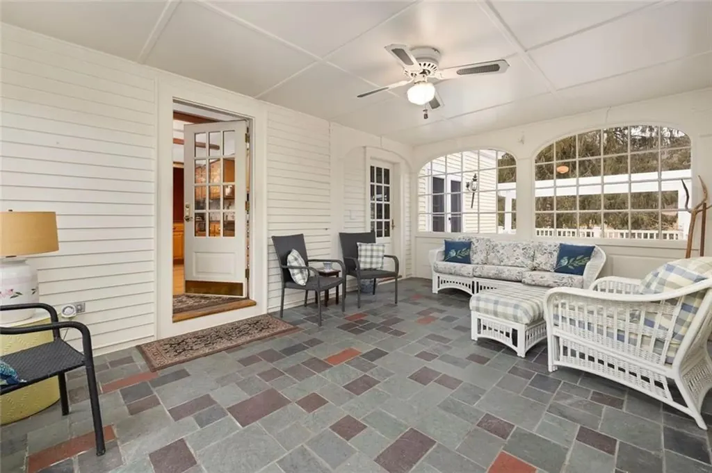 555 Great Road Lincoln RI 02865