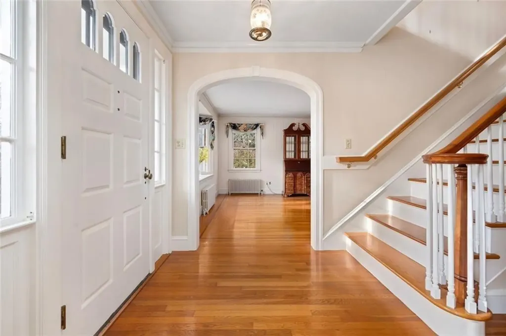 555 Great Road Lincoln RI 02865
