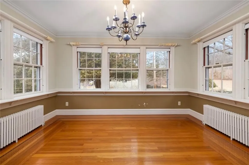 555 Great Road Lincoln RI 02865