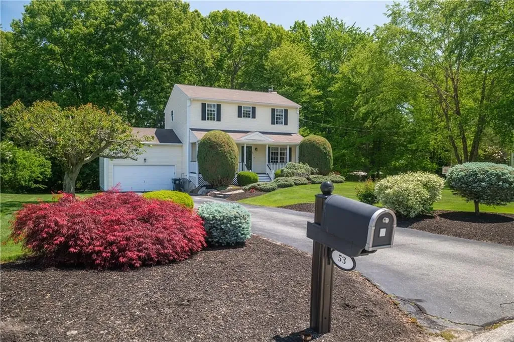 53 Orchard Valley Drive Cranston RI 02921