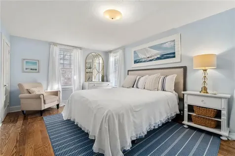 34 Bull Street Newport RI 02840