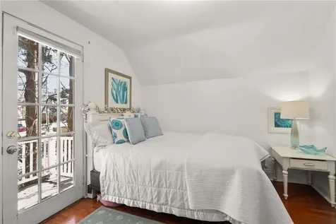 34 Bull Street Newport RI 02840