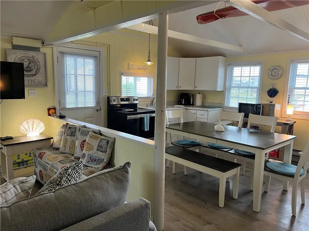 271 E Great Island Road Narragansett RI 02882
