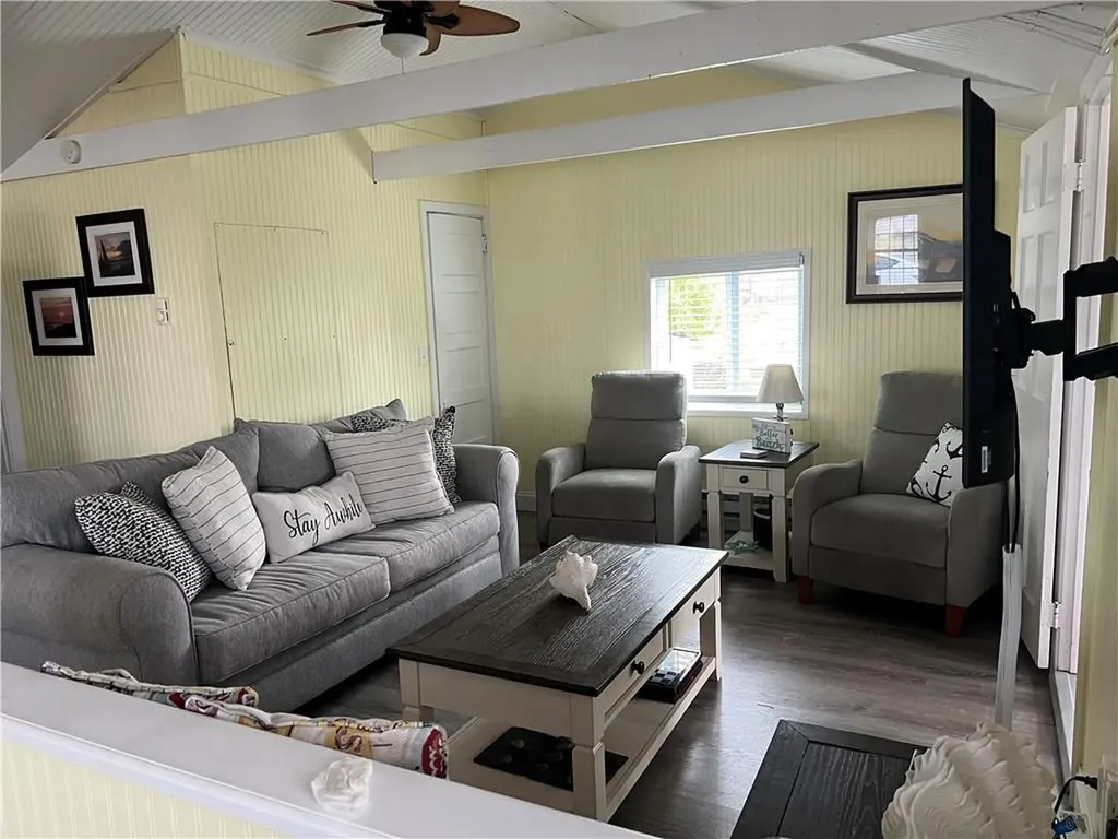 271 E Great Island Road Narragansett RI 02882