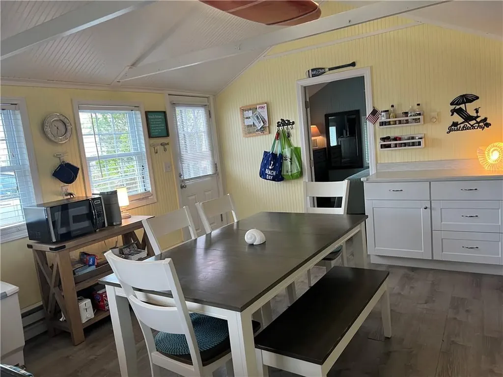 271 E Great Island Road Narragansett RI 02882