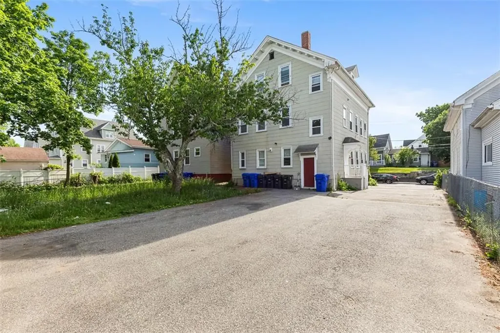 138 Garden Street Pawtucket RI 02860