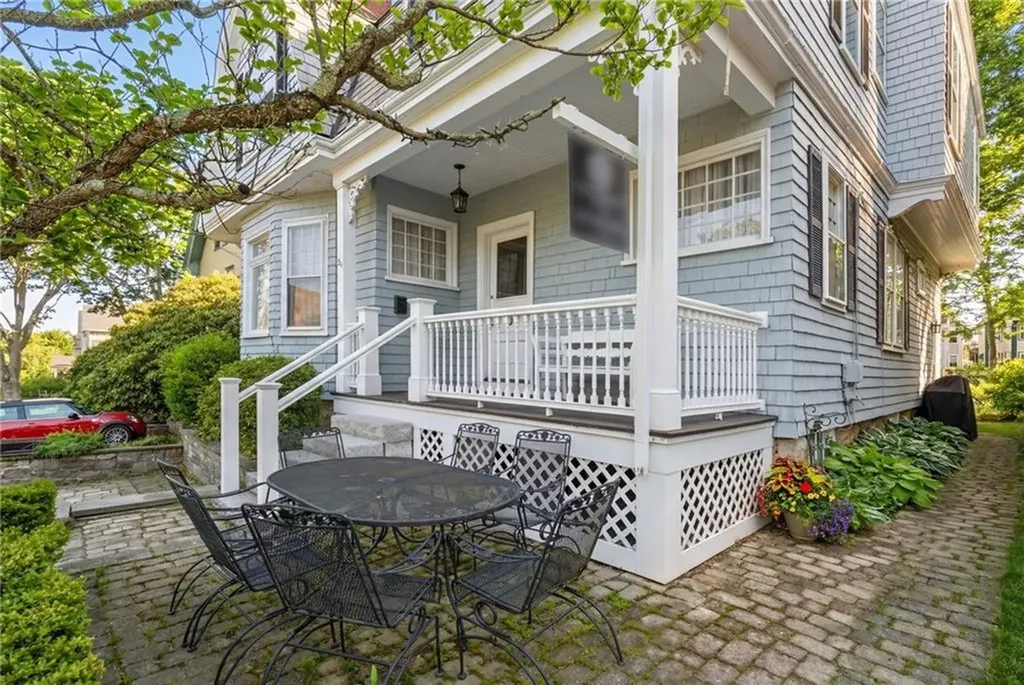 34 Bull Street Newport RI 02840