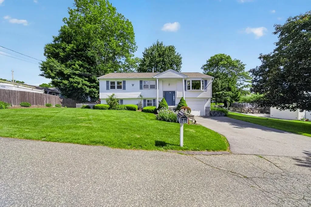 2 Garner Avenue Johnston RI 02919