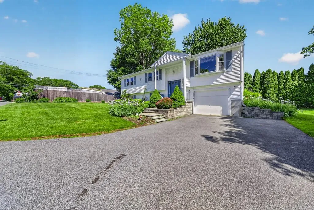 2 Garner Avenue Johnston RI 02919