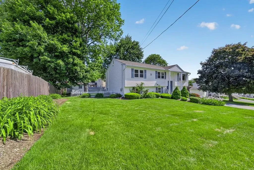 2 Garner Avenue Johnston RI 02919