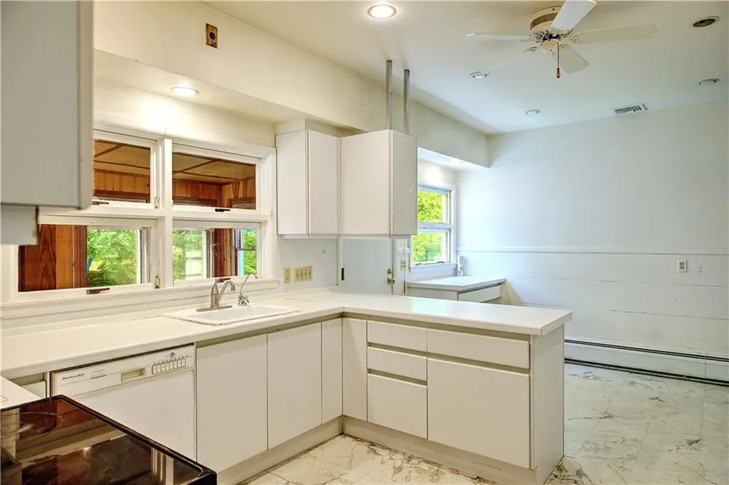 25 Brookway Road Providence RI 02906