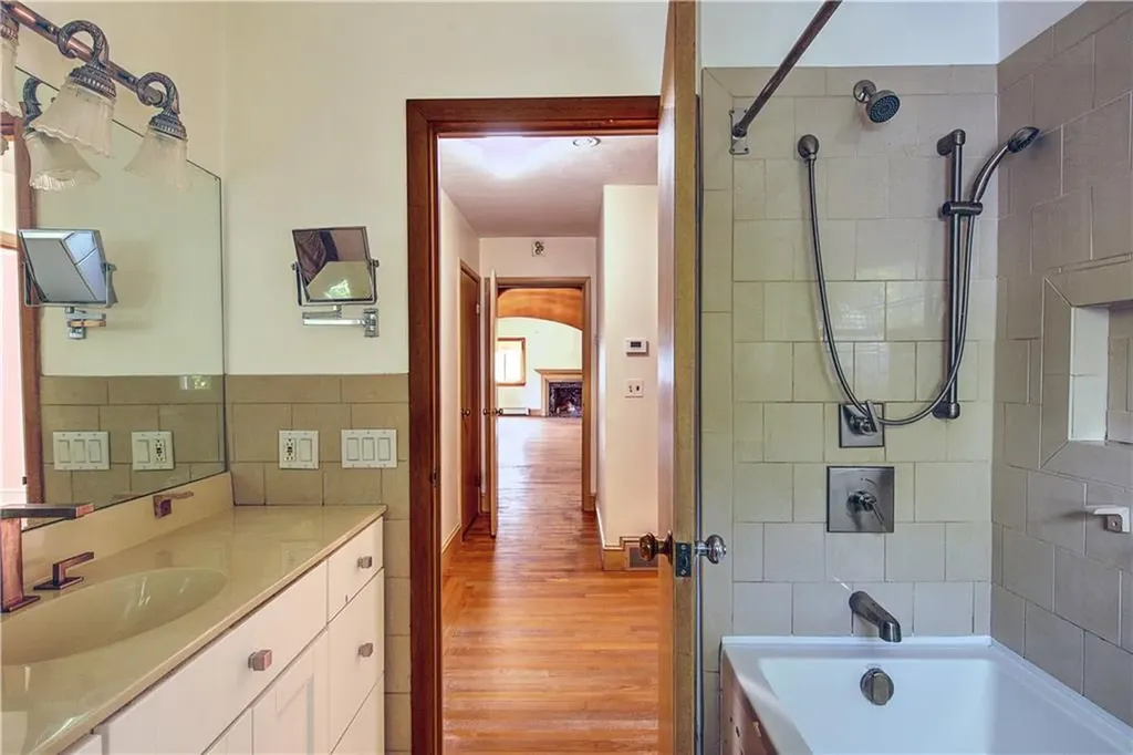 25 Brookway Road Providence RI 02906