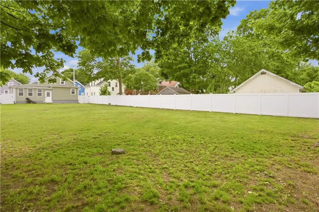 88 Grove Avenue East Providence RI 02914