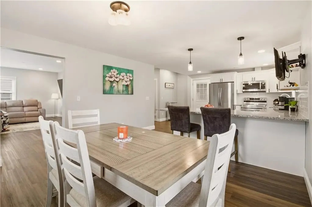 88 Grove Avenue East Providence RI 02914