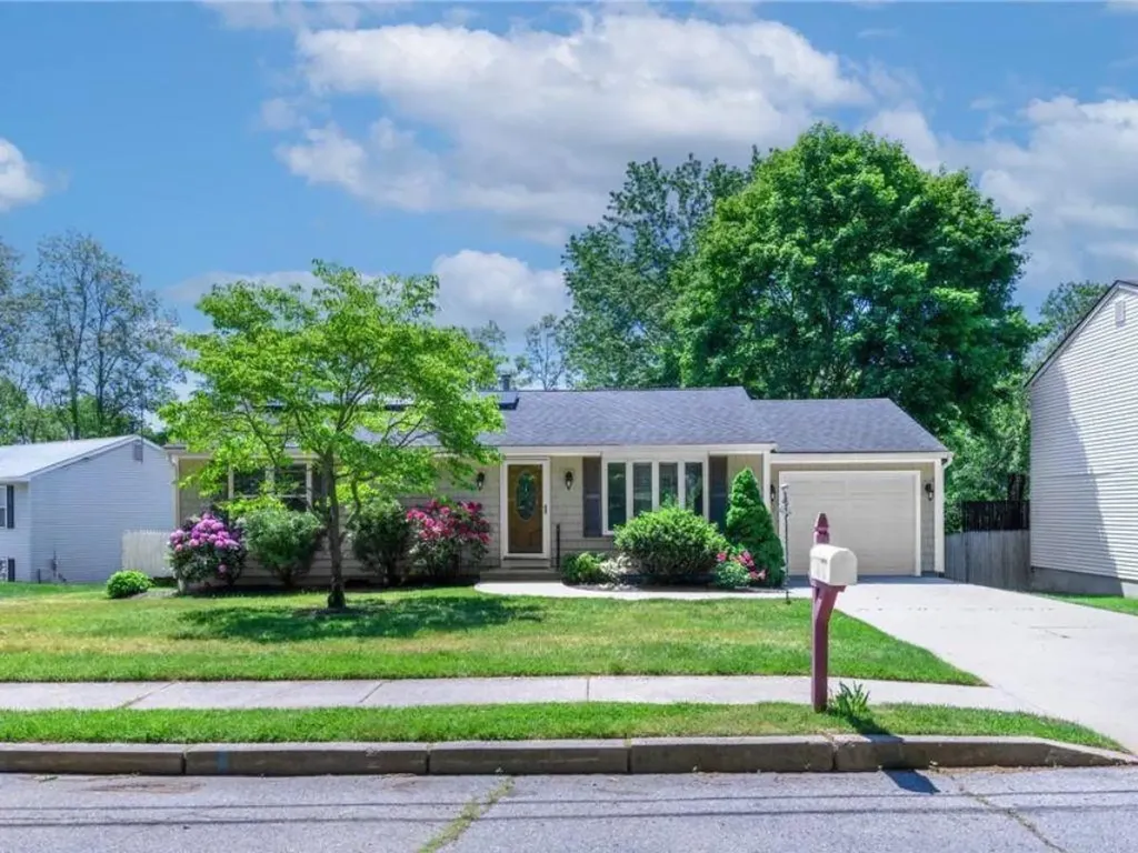59 Carrs Lane Warwick RI 02886