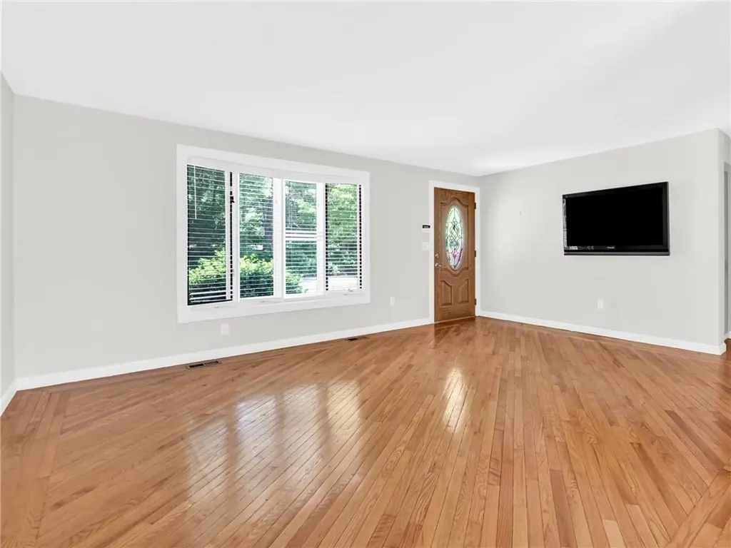 59 Carrs Lane Warwick RI 02886
