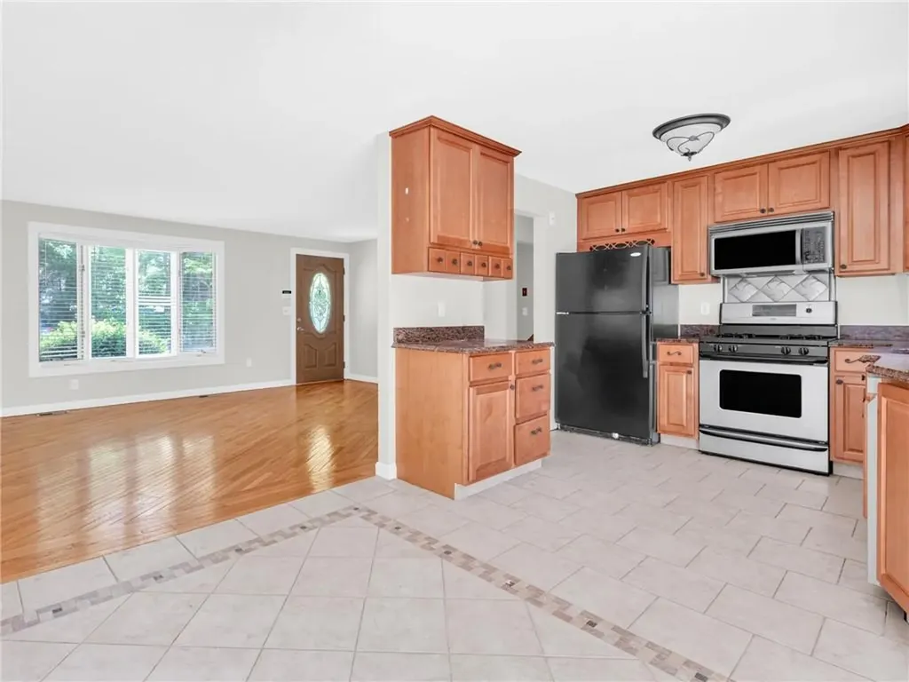 59 Carrs Lane Warwick RI 02886