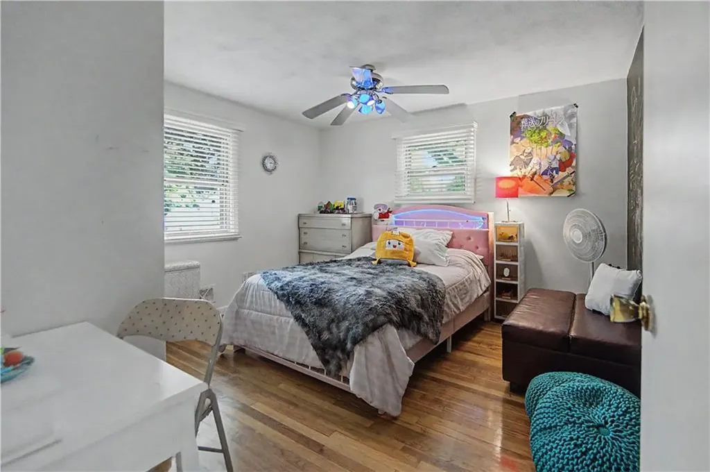 25 Walker Road Warwick RI 02889