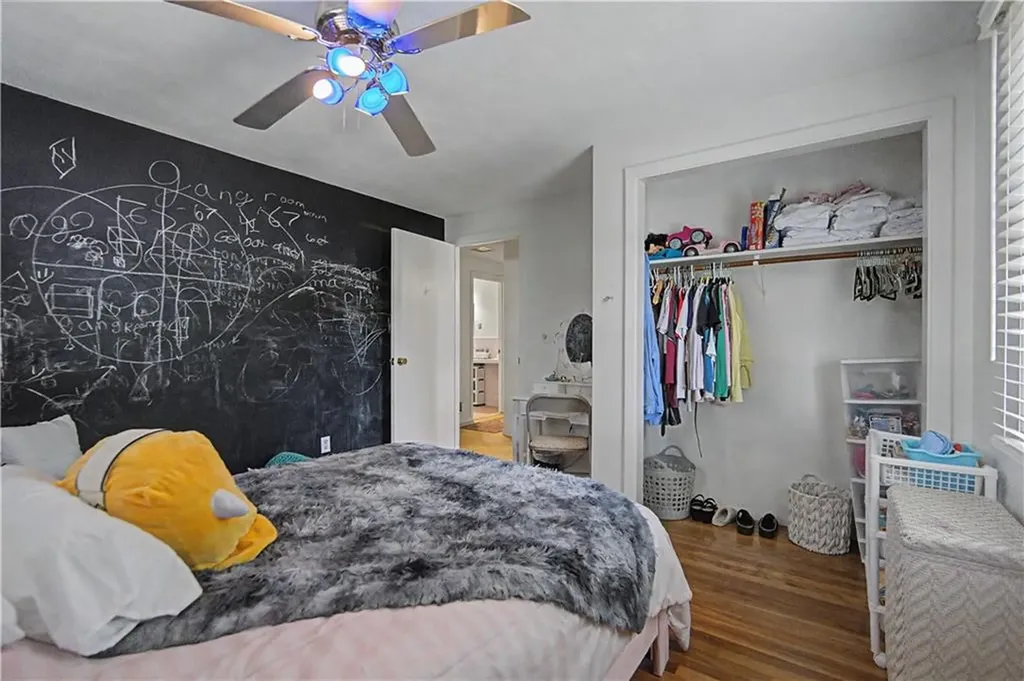 25 Walker Road Warwick RI 02889