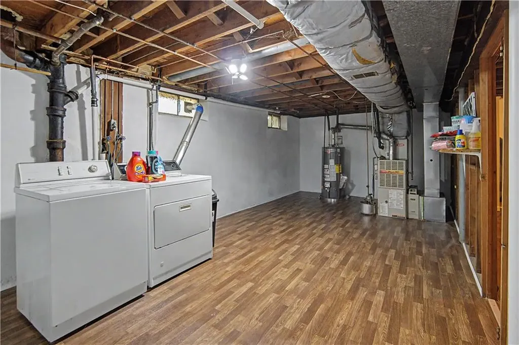 25 Walker Road Warwick RI 02889