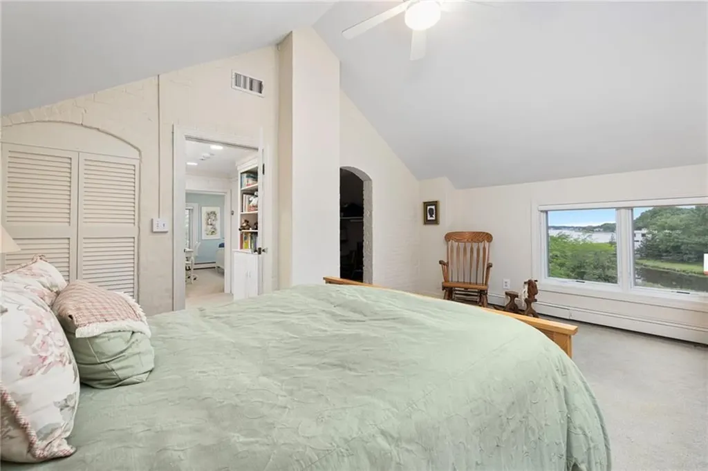 10 Nayatt Road Barrington RI 02806