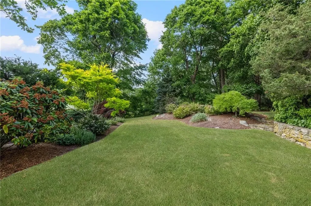10 Nayatt Road Barrington RI 02806