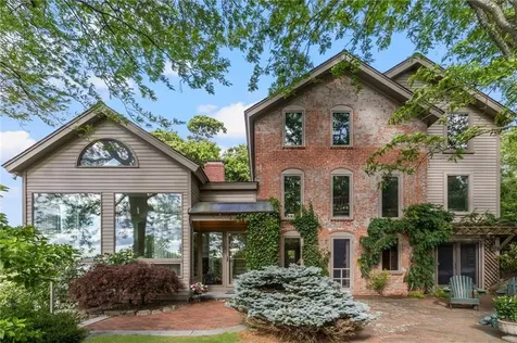 10 Nayatt Road Barrington RI 02806