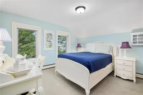 10 Nayatt Road Barrington RI 02806