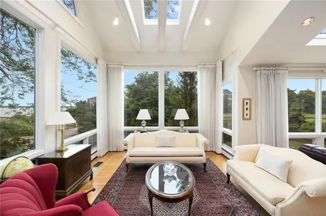 10 Nayatt Road Barrington RI 02806