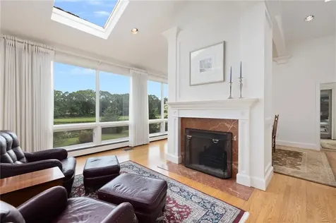 10 Nayatt Road Barrington RI 02806