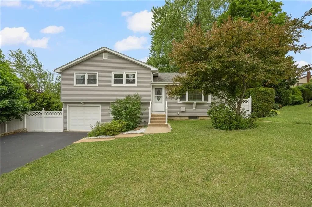 34 Grandview Drive West Warwick RI 02893