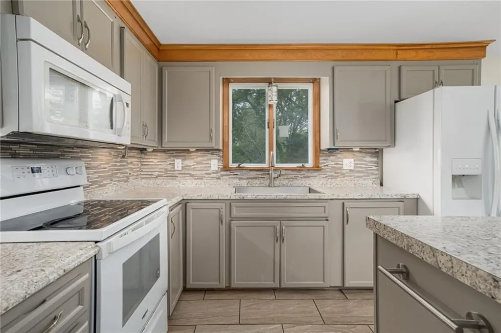 34 Grandview Drive West Warwick RI 02893