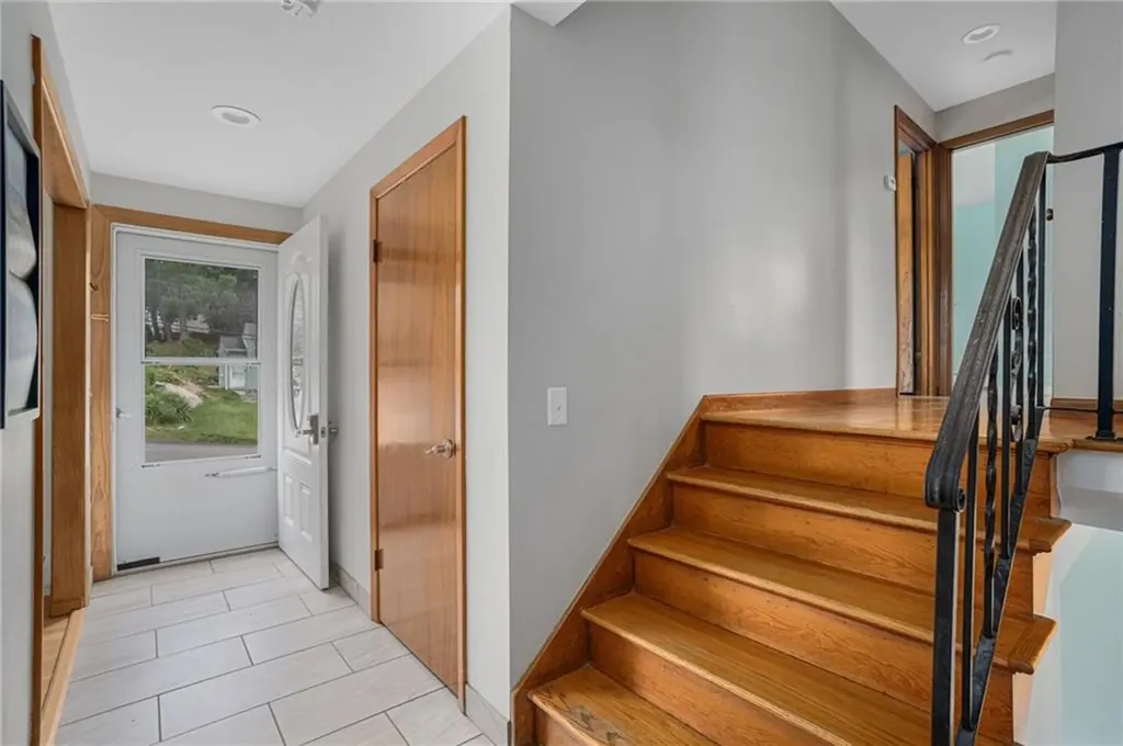 34 Grandview Drive West Warwick RI 02893