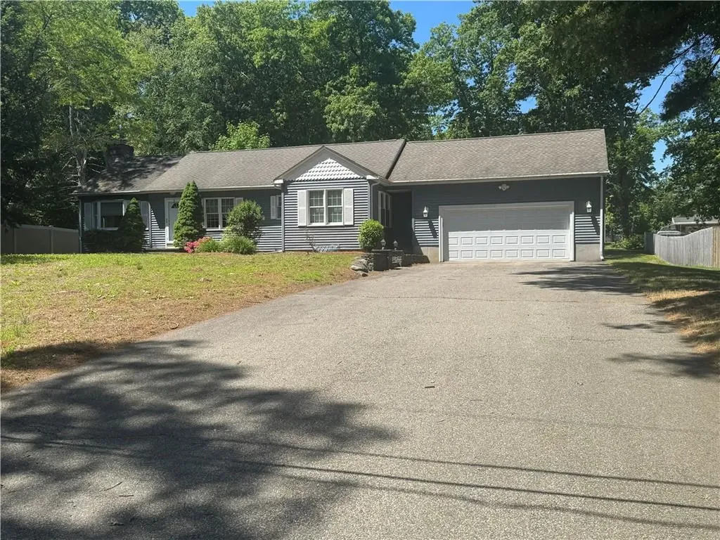 11 Maplecrest Drive Smithfield RI 02828