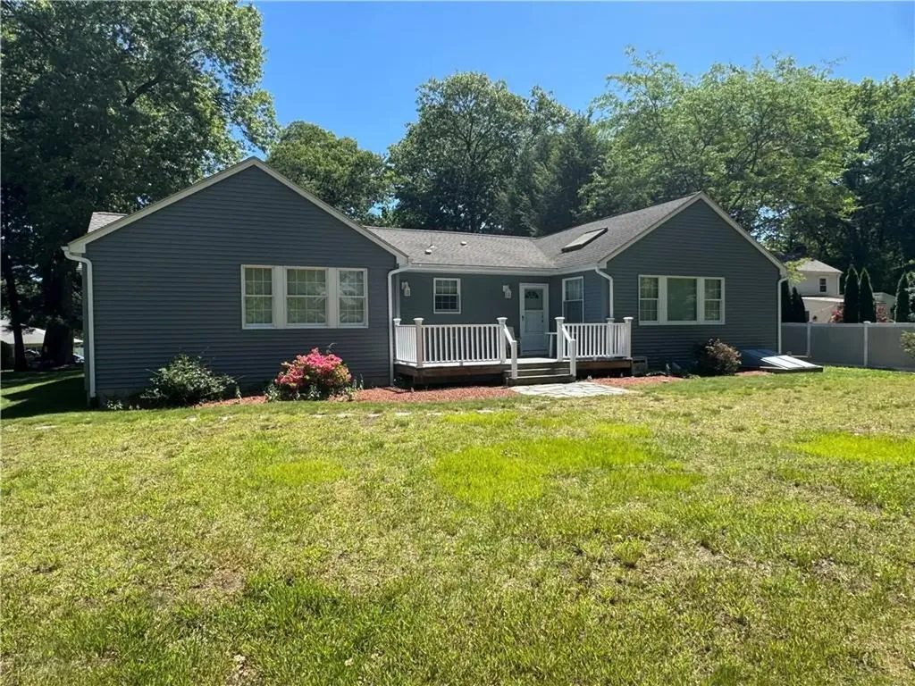 11 Maplecrest Drive Smithfield RI 02828