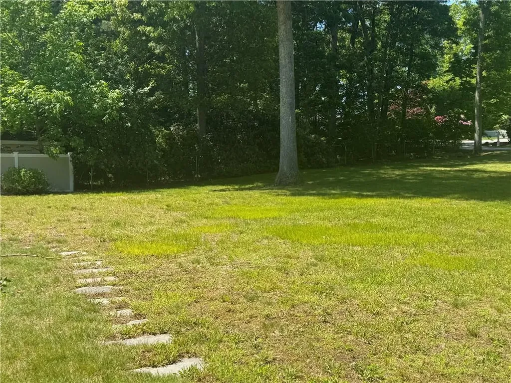 11 Maplecrest Drive Smithfield RI 02828