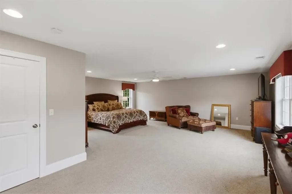 81 Cedar Forest Road Smithfield RI 02917