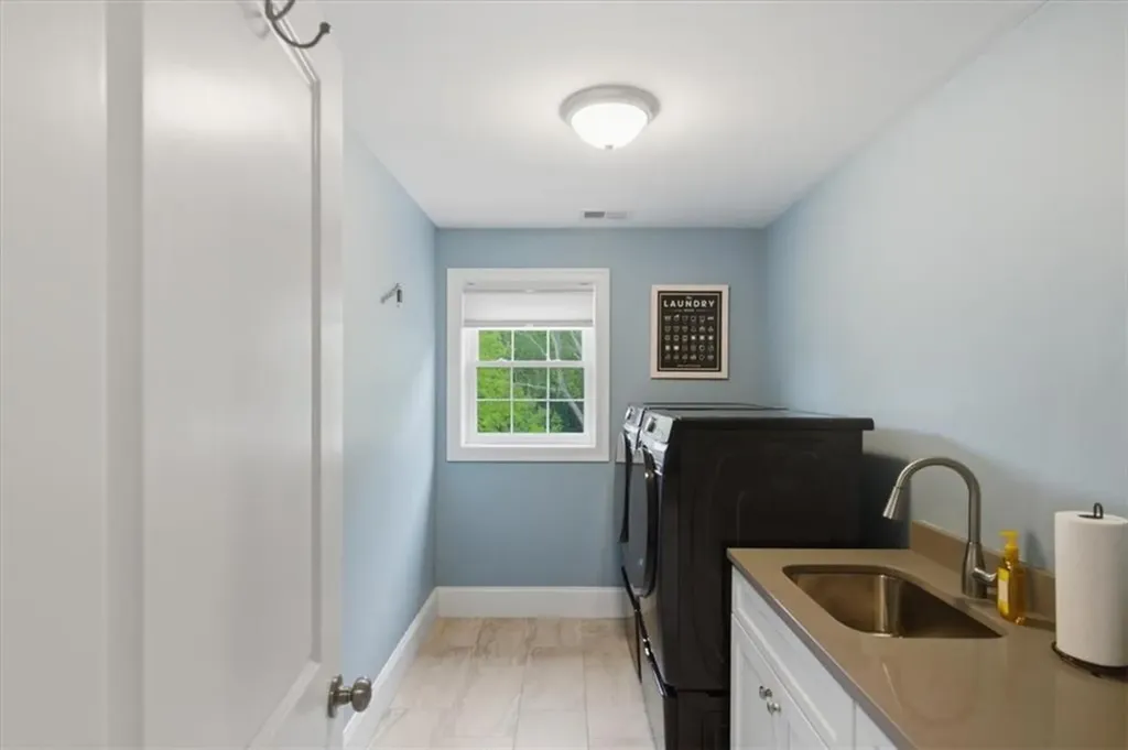 81 Cedar Forest Road Smithfield RI 02917