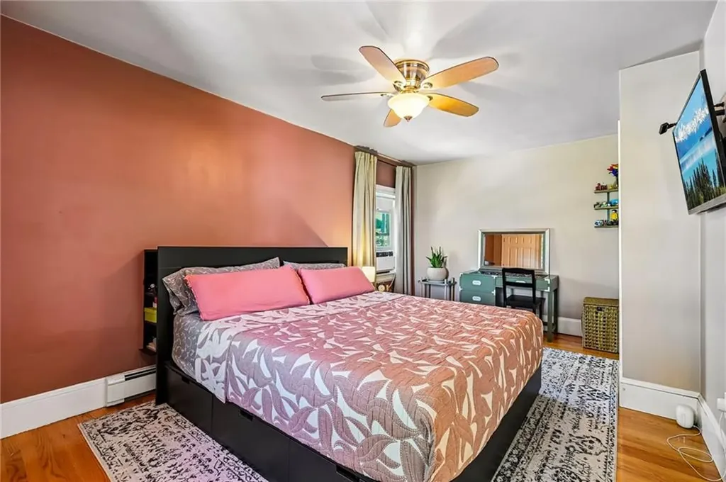 1061 Narragansett Boulevard Cranston RI 02905
