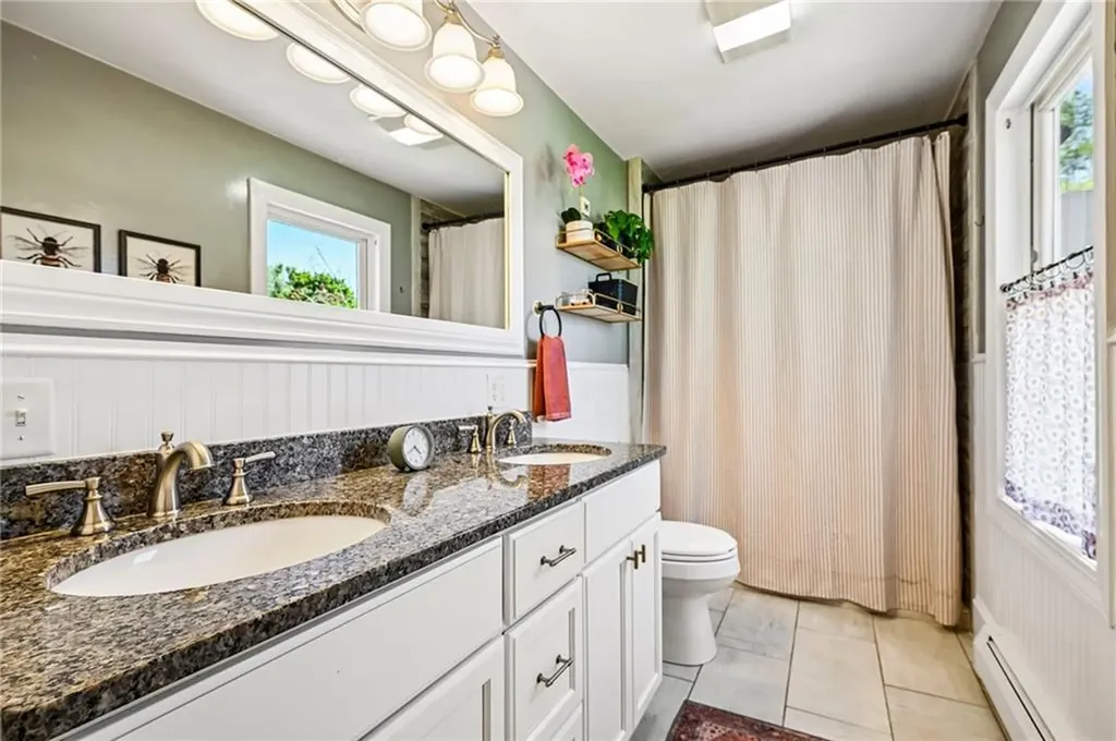 1061 Narragansett Boulevard Cranston RI 02905
