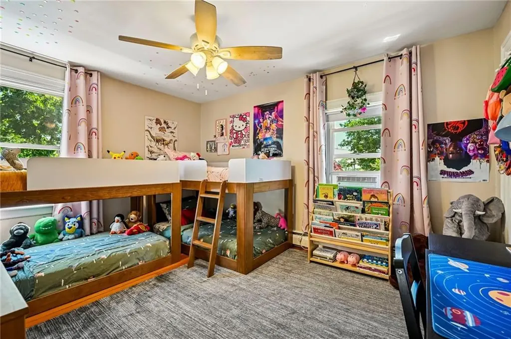 1061 Narragansett Boulevard Cranston RI 02905