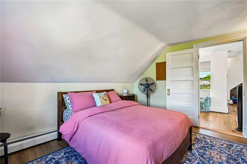 1061 Narragansett Boulevard Cranston RI 02905