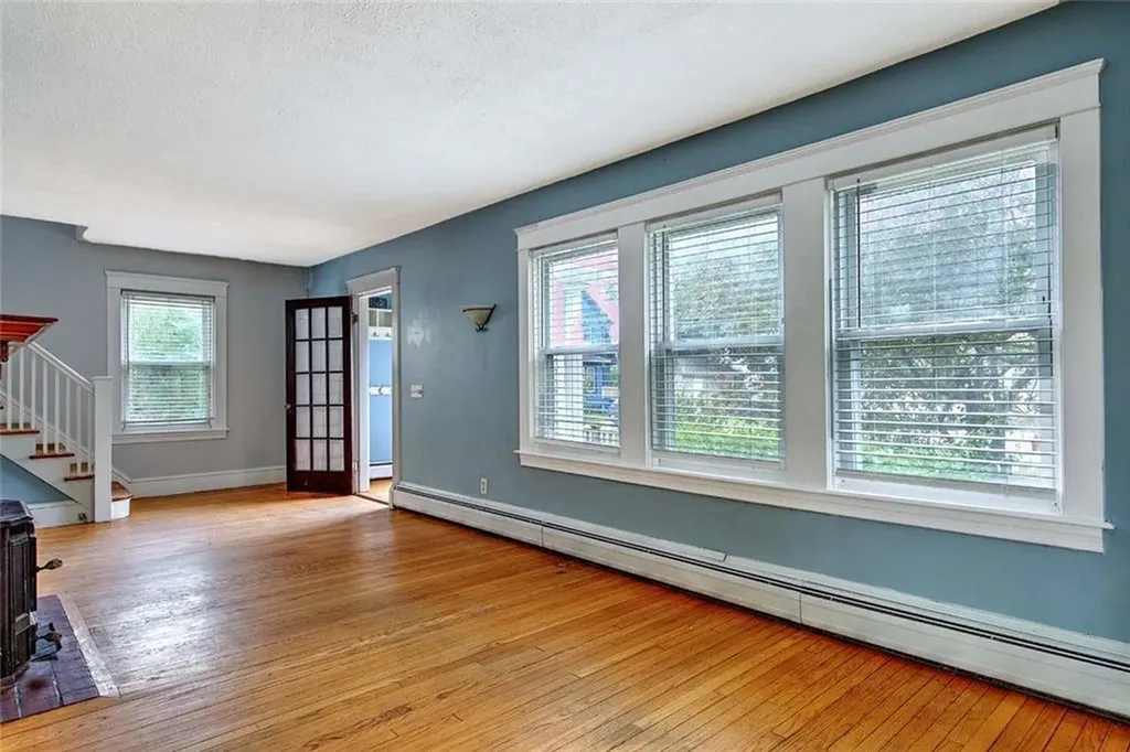 4 Talbot Manor Cranston RI 02905