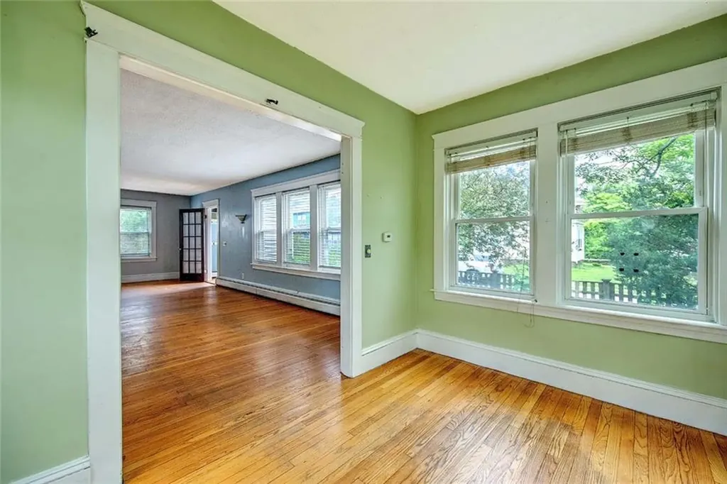 4 Talbot Manor Cranston RI 02905