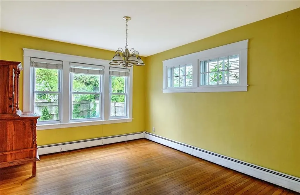 4 Talbot Manor Cranston RI 02905