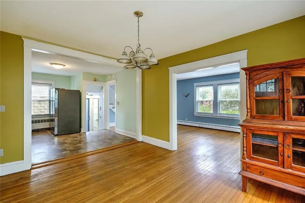 4 Talbot Manor Cranston RI 02905