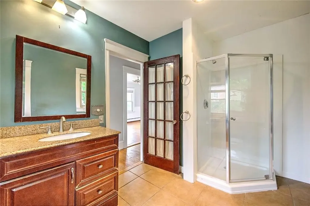 4 Talbot Manor Cranston RI 02905