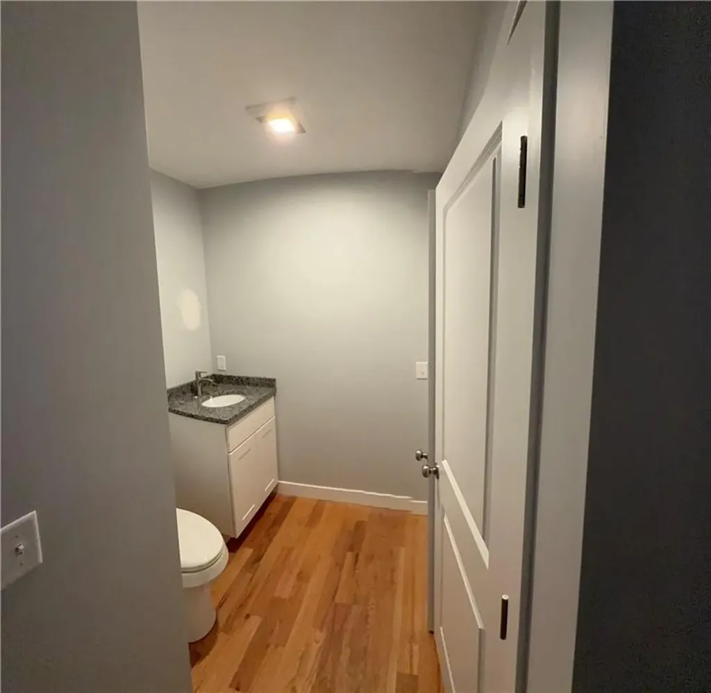124 Birch Swamp Road Warren RI 02885